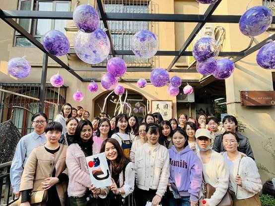 巧手创造 绽放芳华—完美平台-完美（中国）一站式服务平台养老组织女员工开展妇女节庆祝活动